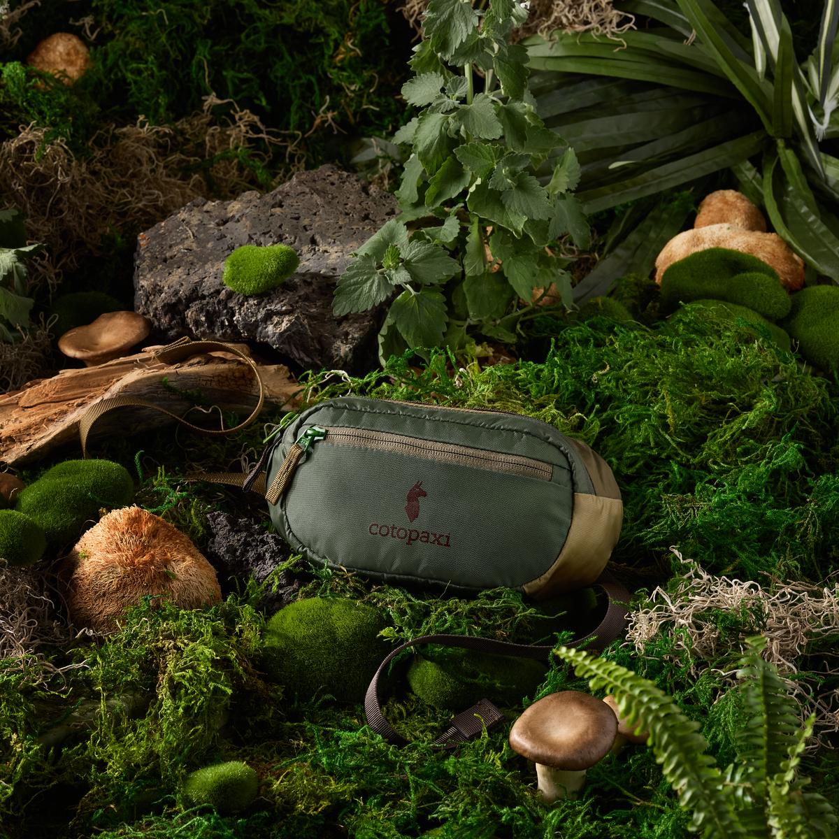 Kapai 1.5L Hip Pack - Del Día Monochrome - Image 14